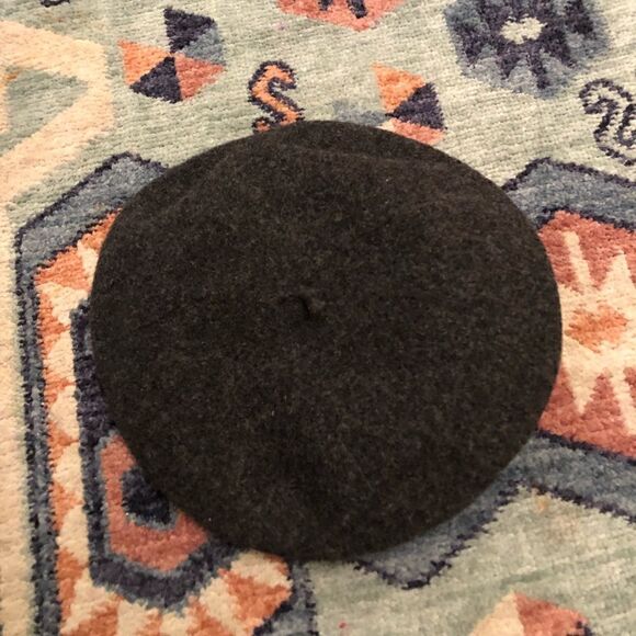 Wool Beret  - Picture 3 of 7